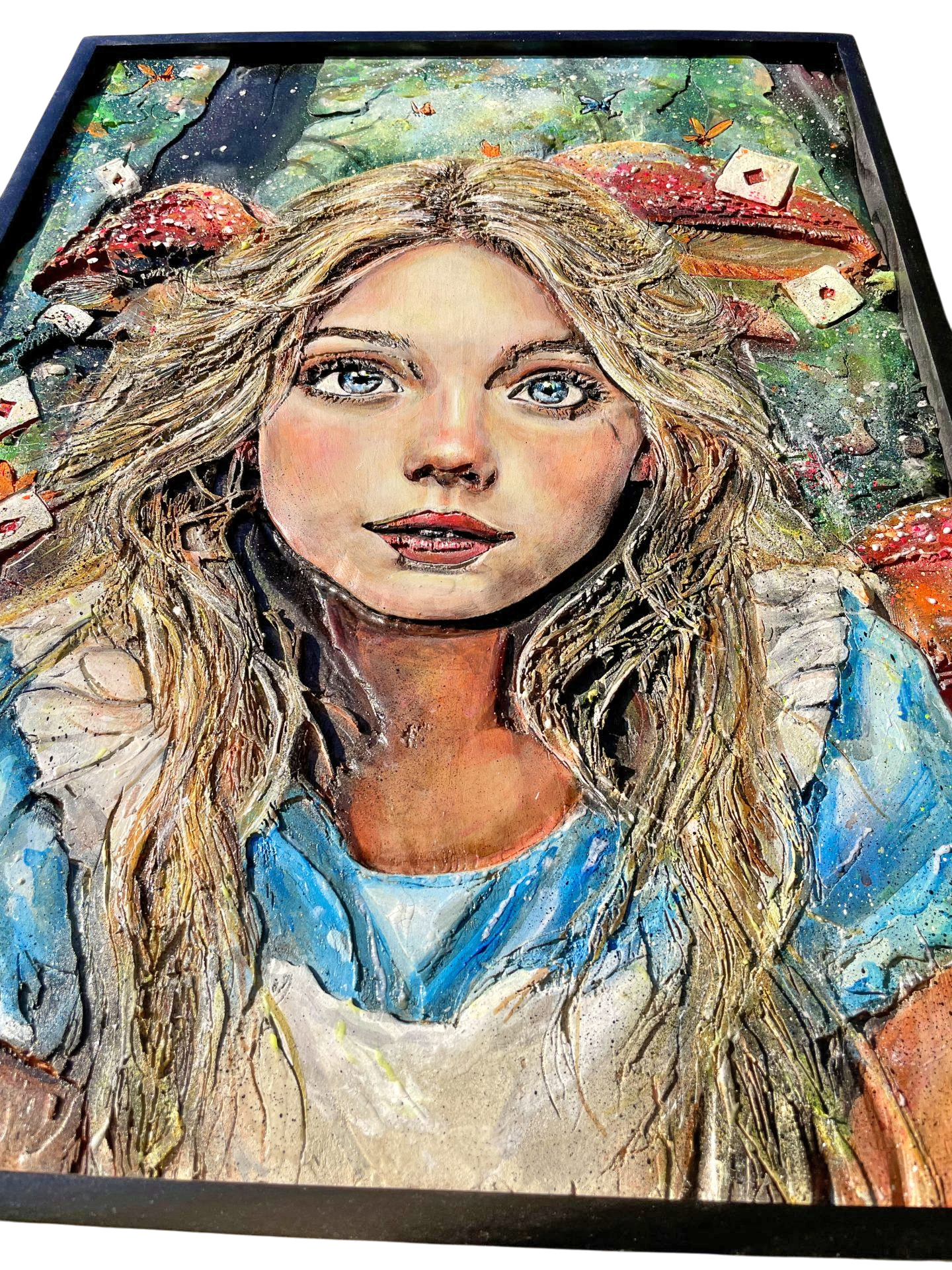 Alice au pays des merveilles : Gravure et peinture Fluo UV sur bois 28 img 6183 Photoroom