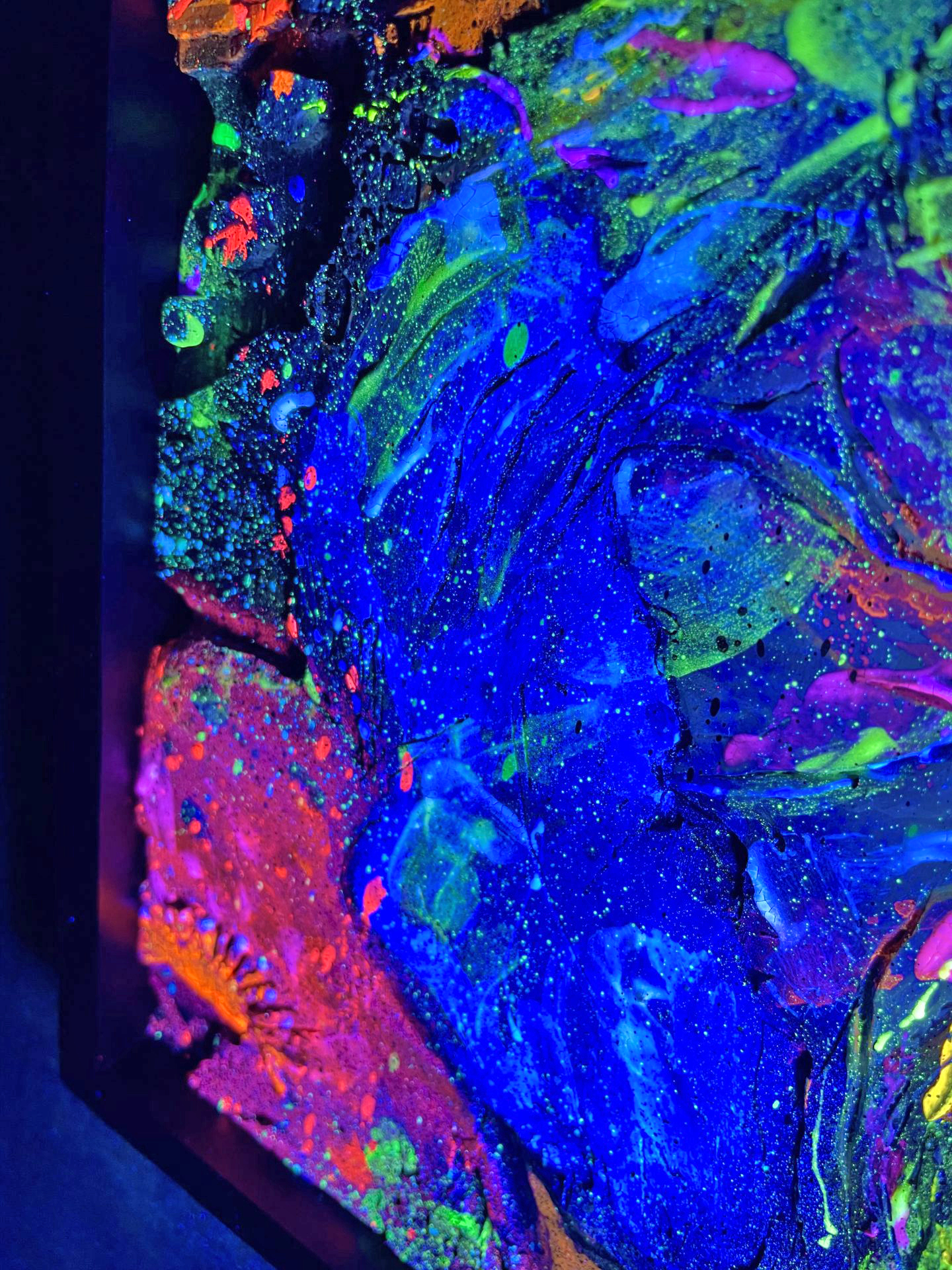 Alice au pays des merveilles : Gravure et peinture Fluo UV sur bois 9 img 6202